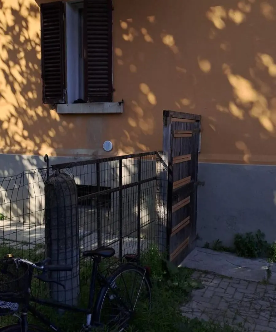 Apartment Fiera Bolognina - Komodo - Appartamento Completo Con Giardino E Parcheggio Privato Bologna